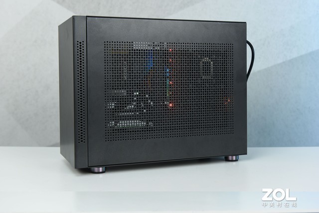 先馬趣造I’m機箱評測：M-ATX+豎裝顯卡