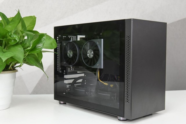 先馬趣造I’m機箱評測：M-ATX+豎裝顯卡