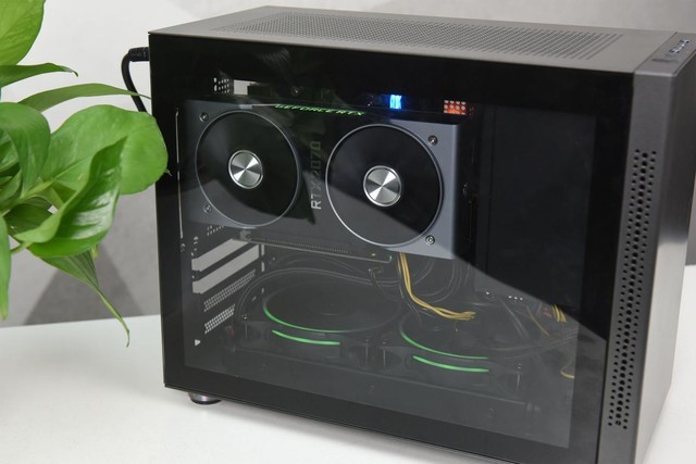 先馬趣造I’m機箱評測：M-ATX+豎裝顯卡