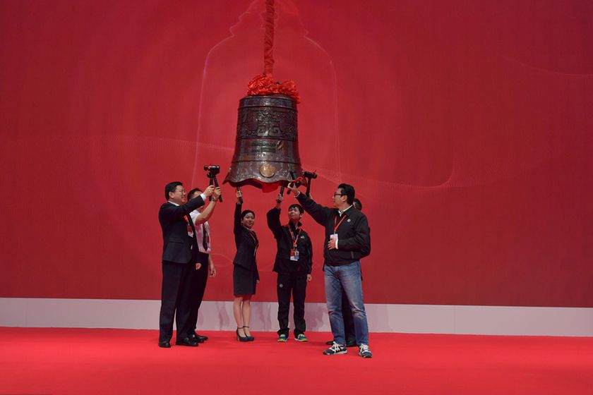 中國好老板又有新動作:曝順豐CEO王衛給全員發888元大紅包