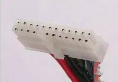 臺式電腦電源，你對電源了解嗎？電源線連接教程