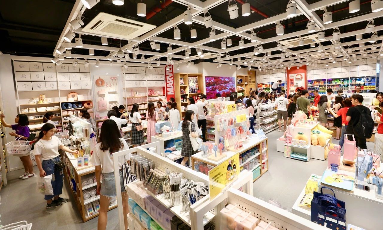 美團、名創優品、淘寶的10元店三國殺