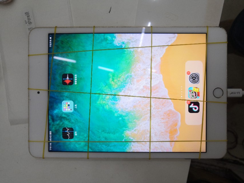 ipad mini 4   內部細節 和  A1538 換電池過程，