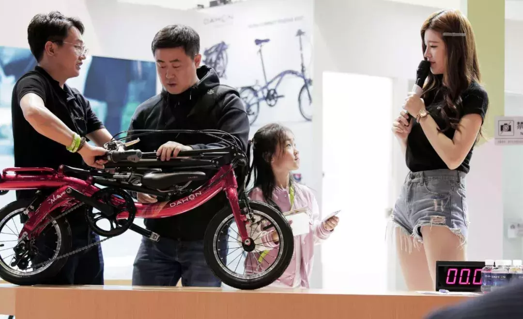 美國大行折疊自行車DAHON上海展 | 斬獲創新獎 雙品牌模式曝光