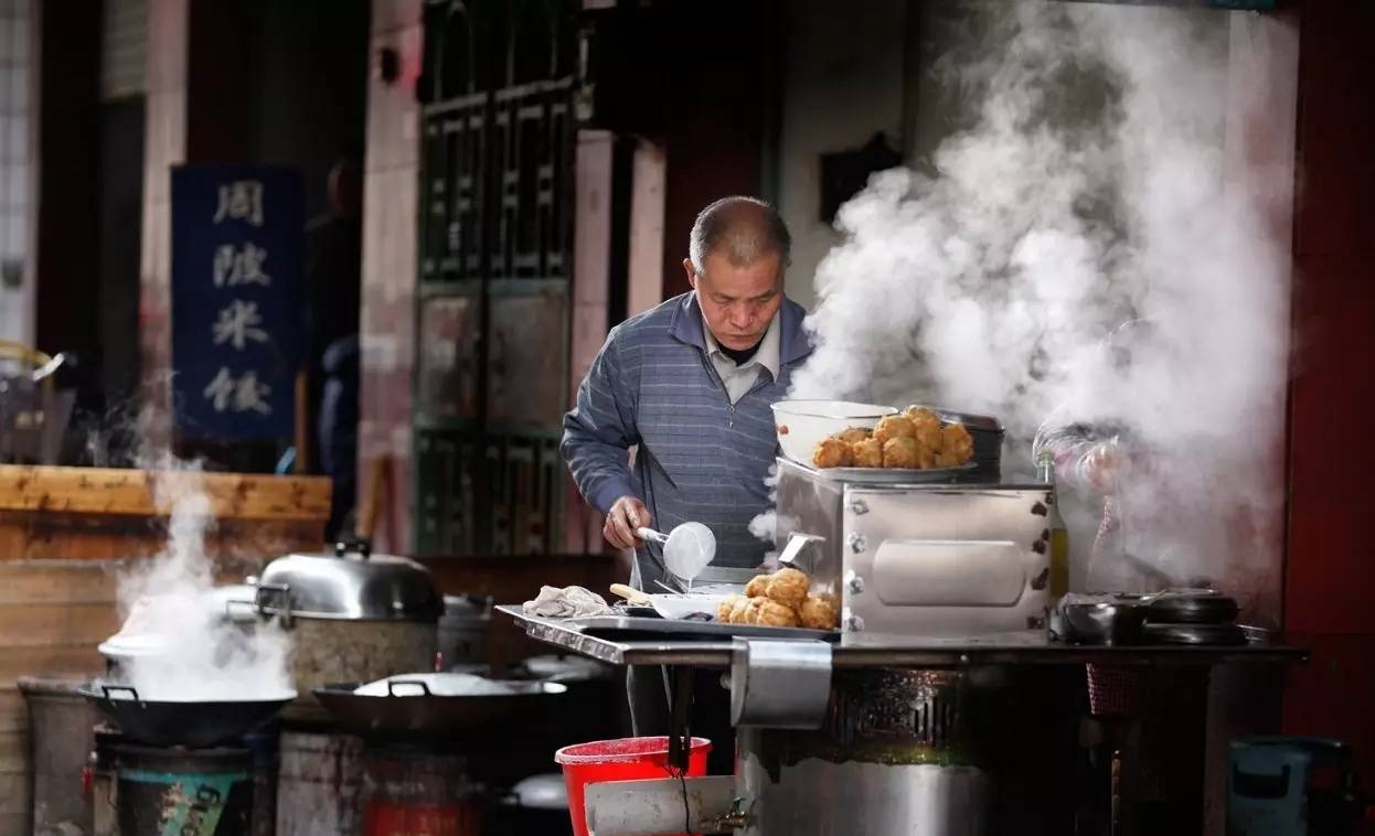 這家小鎮上的早餐店，只用簡單兩招，就做到了月入過萬