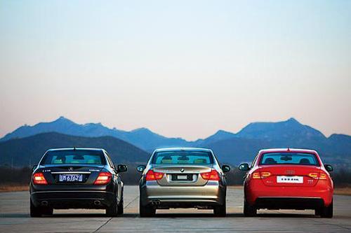 有輛小轎車，除了跑滴滴拉客，還有什么賺錢的途徑？鏢滴研究院