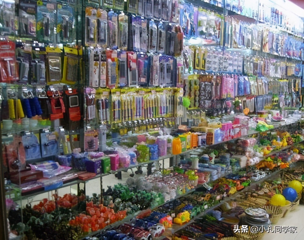 二元店一年掙多少錢？二元店靠什么賺錢？