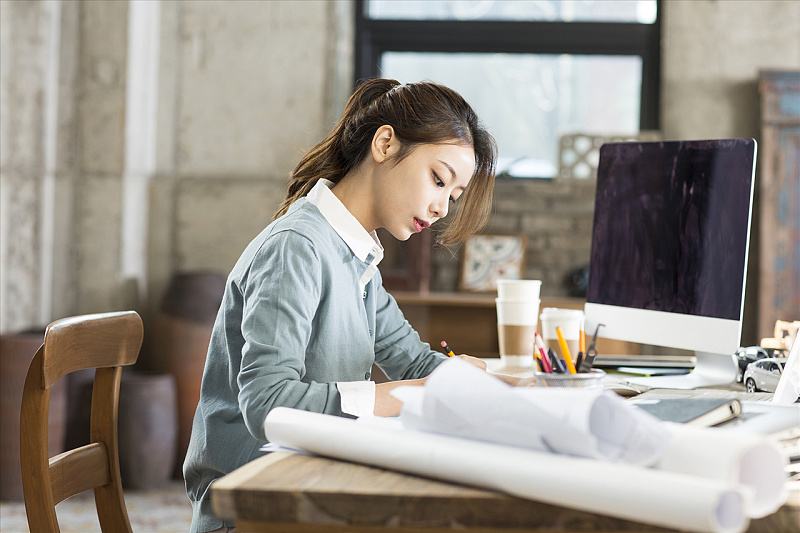 2020適合女性冷門又高薪的職業，果然女人厲害起來都是行業精英啊