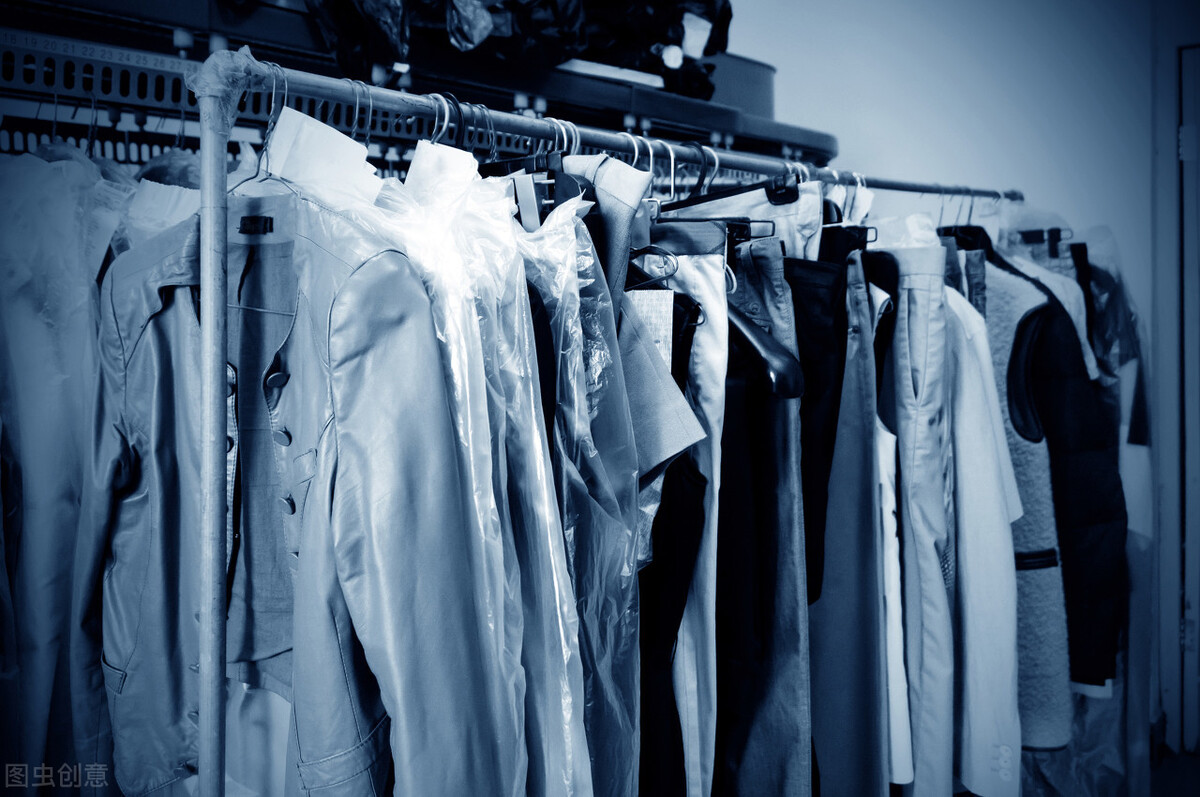 舊衣服回收：能月入上萬的銷路在哪？收一收扔掉的衣服年賺10萬