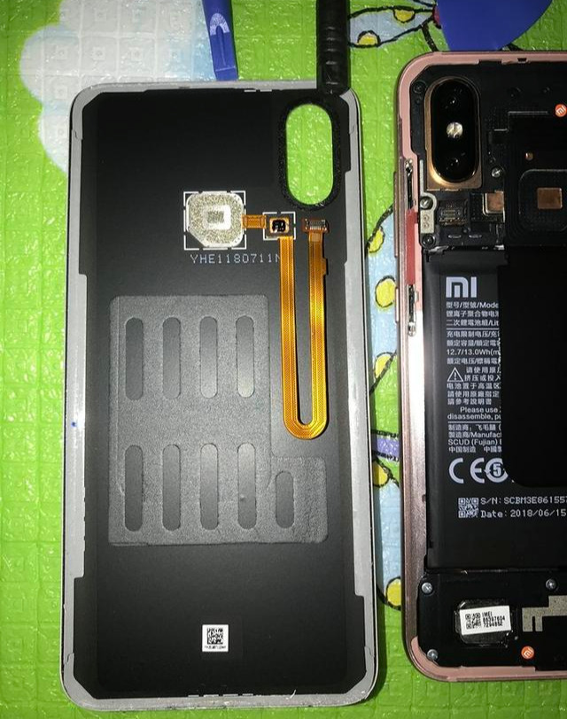 小米8標準版更換電池教程，希望對小米8標準版用戶換電池有所幫助