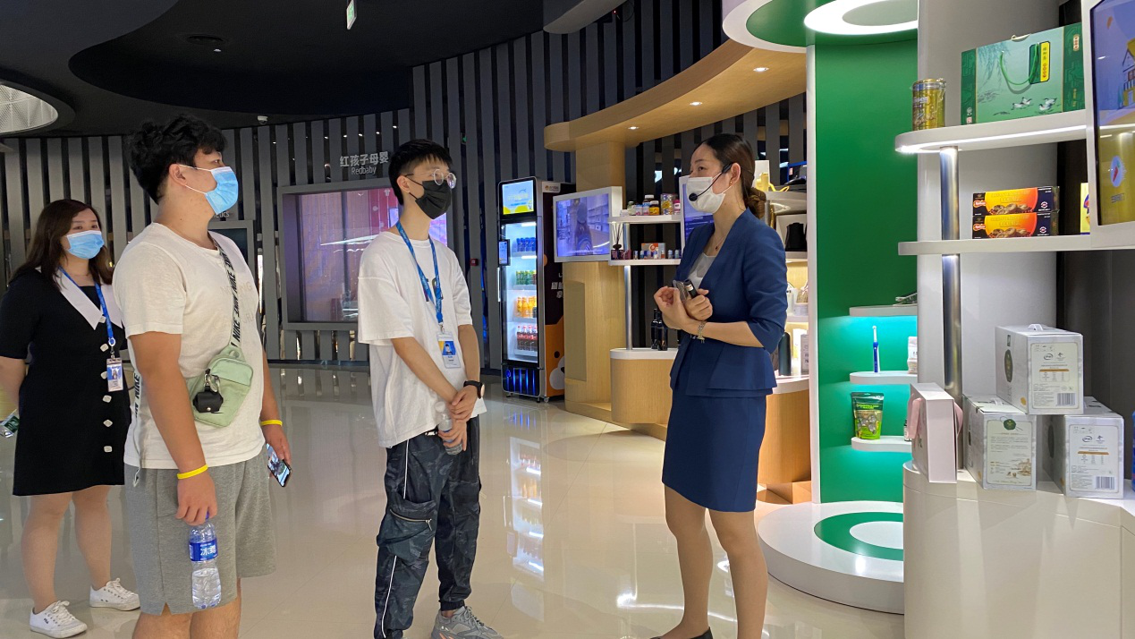 蘇寧國際匡威售假后續：品牌方確認正品，投訴用戶親自上門追本溯源
