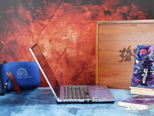 最熟悉的陌生人 體驗七彩虹將星X15國風游戲本