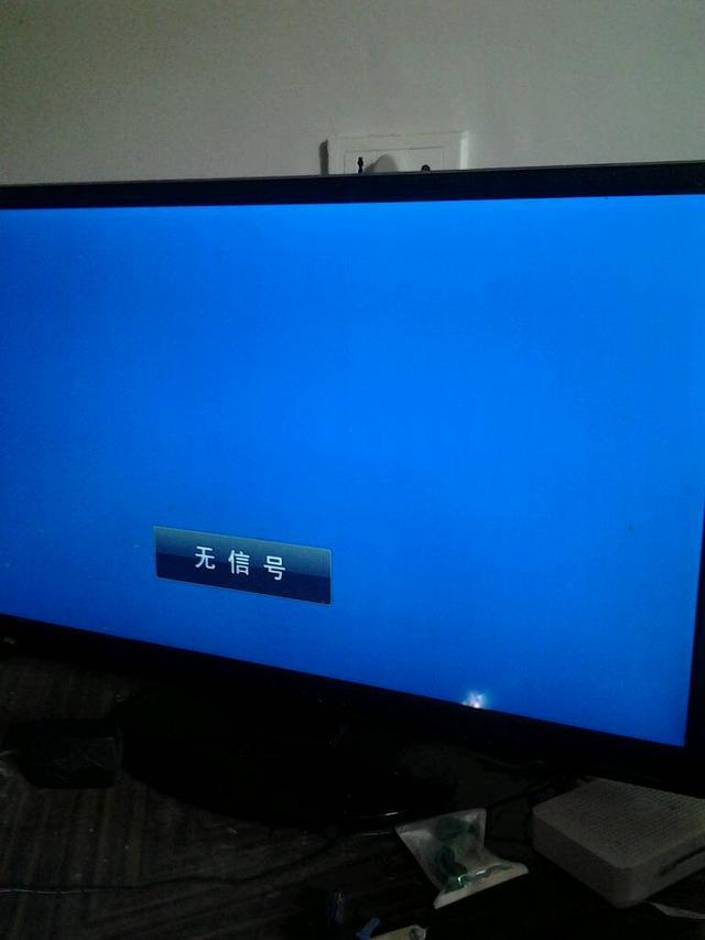 臺式機電腦開機后顯示器無信號什么原因