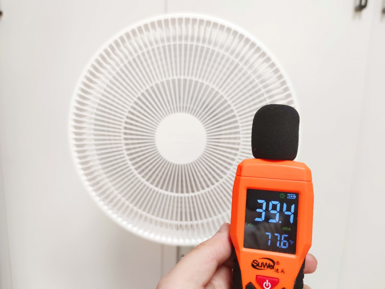 小米電風扇玩出新花樣？不用插電吹出不會感冒的自然風