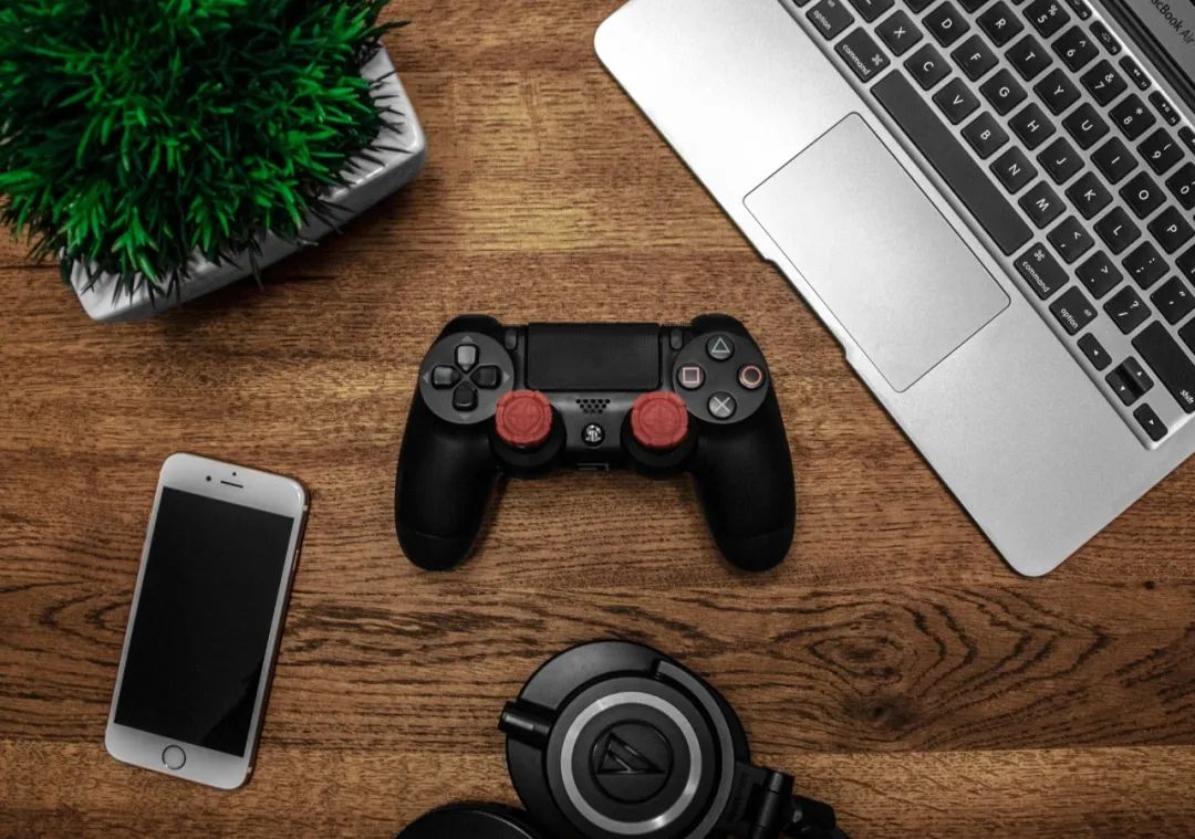 Switch Pro再不出來，玩家們就要玩騰訊產的游戲掌機了
