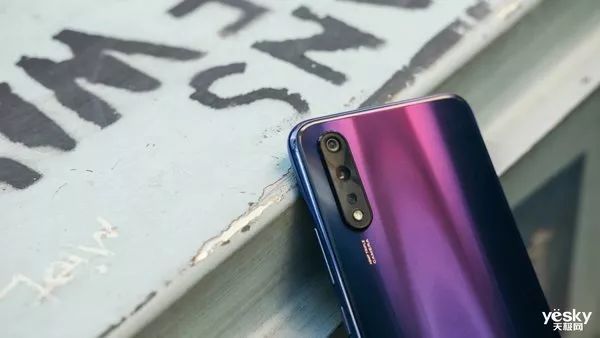 vivo Z5新機評測：屬性均衡的拍照神器
