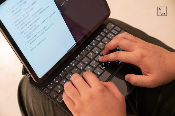 十問十答，2399 元起售的 iPad Pro 的妙控鍵盤用起來怎么樣？