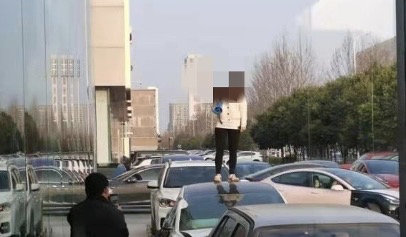 關于上海車展“維權”張女士的溝通進展及事件說明