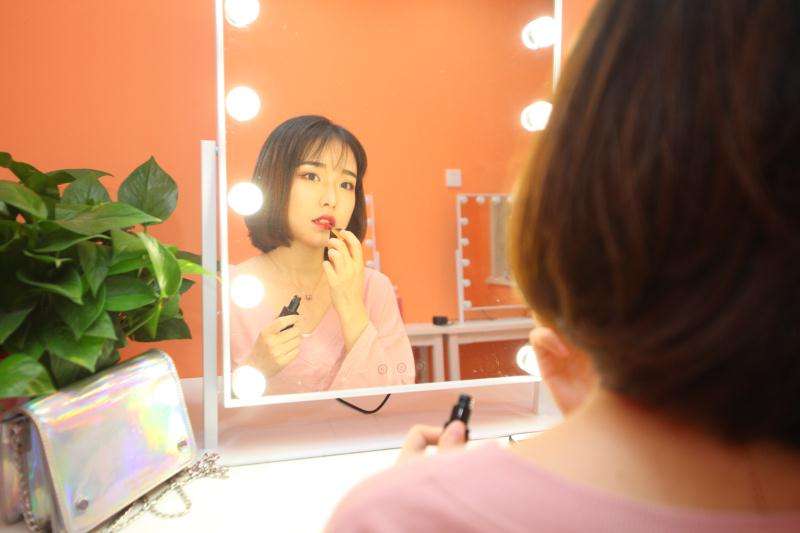 關于抖音直播的那些事：抖音直播怎么玩？抖音直播怎么賺錢的？