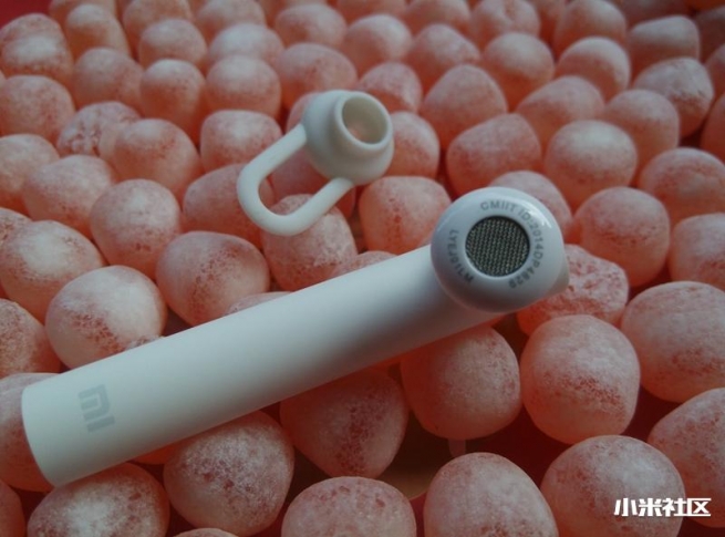 小米的第一款藍牙耳機，有多少用過呢？