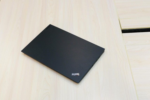 生產力代表 新ThinkPad X1 Carbon評測
