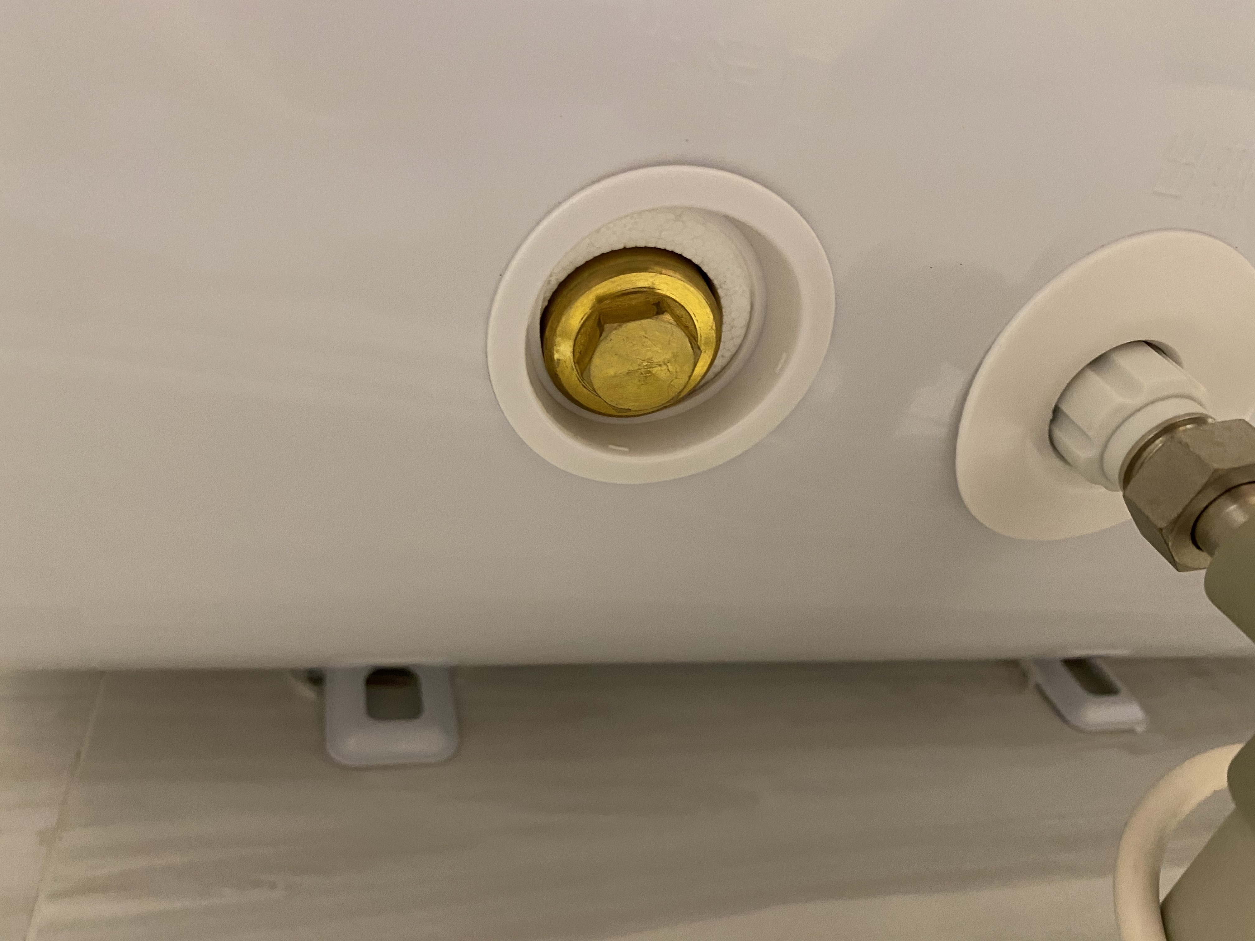 電熱水器怎么清洗？自己洗還是找師傅洗？怎么收費？