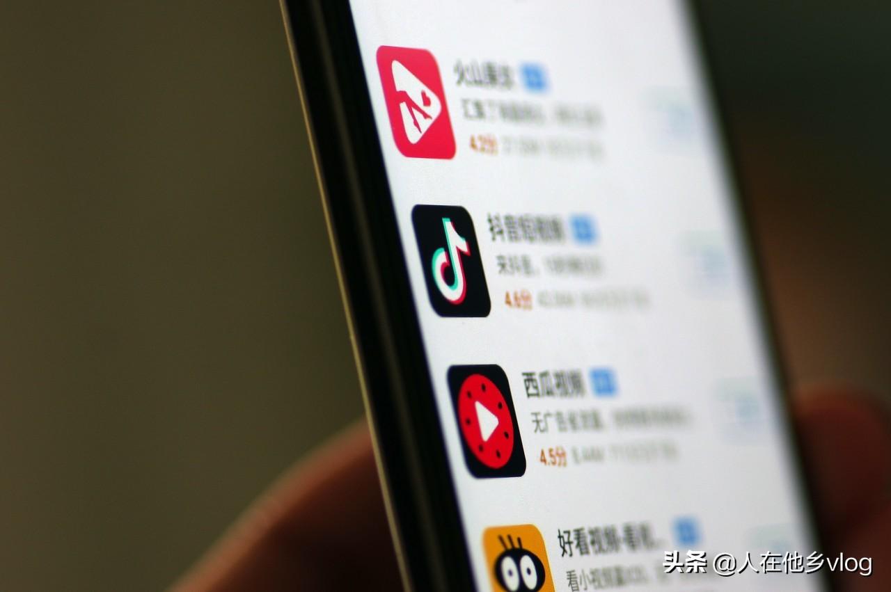 抖音拍短視頻真的能賺錢嗎，抖音短視頻收益從哪里來?？