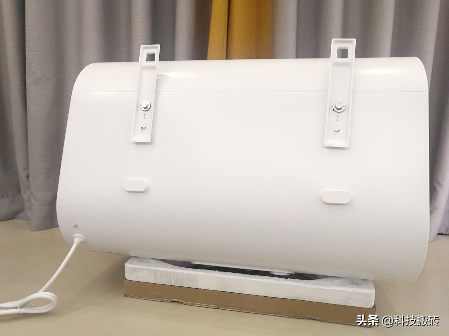 老房子安裝新熱水器，華凌電熱水器開箱評測