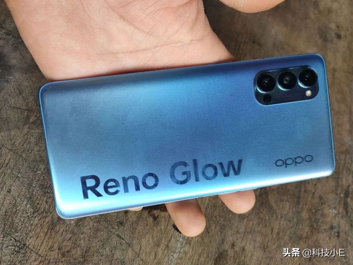 OPPO亮劍，12GB+256GB，曲面屏手機跌至2499元，網友：終于等到了