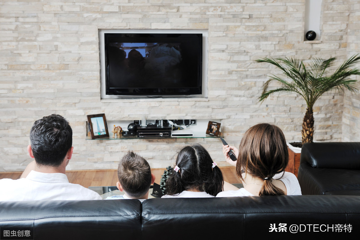 你知道電視機背后的HDMI接口是干什么的嗎？你沒有用過嗎？