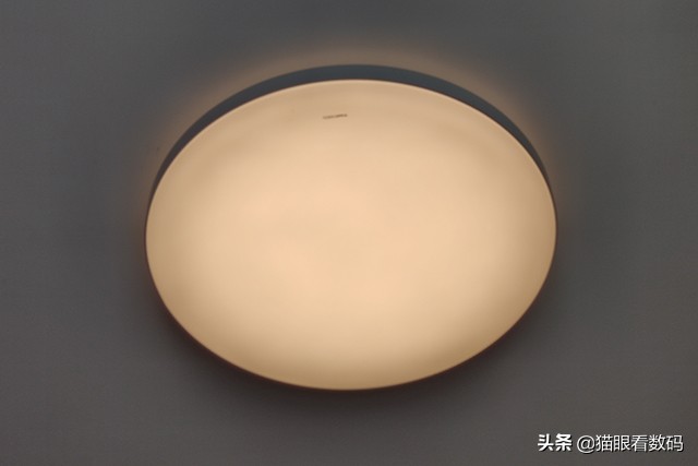 支持蘋果HomeKit和小米米家 綠米Aqara智能吸頂燈輕體驗