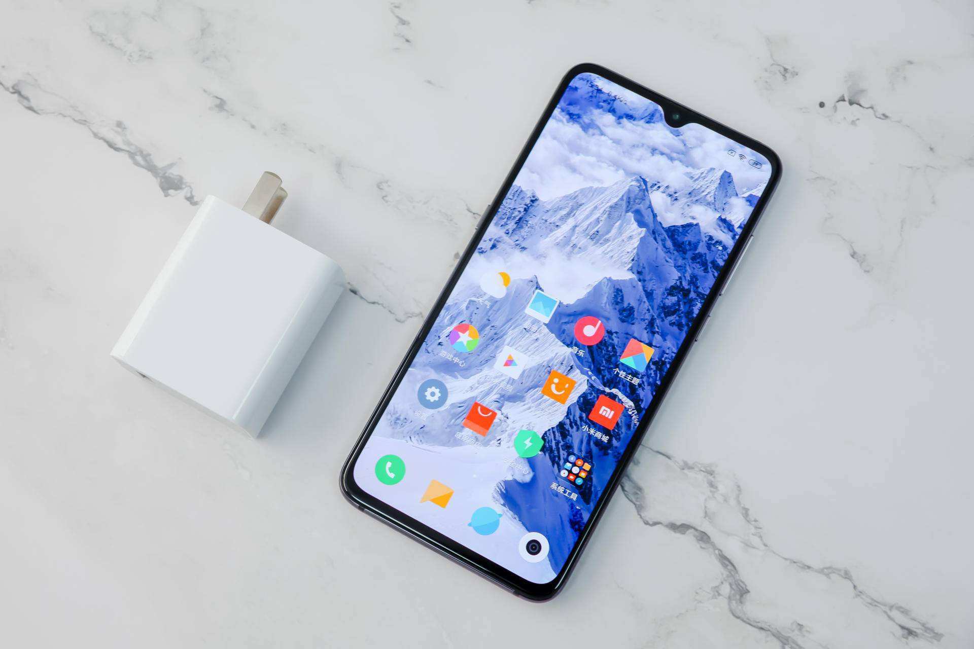 不吹不黑，如今蘋果IOS與安卓系統的差距還大嗎？到底哪個好用？
