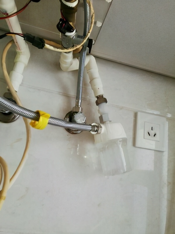 電熱水器怎么清洗？自己洗還是找師傅洗？怎么收費？