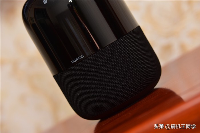 連接簡便，玩法豐富——華為AI音箱2電池版