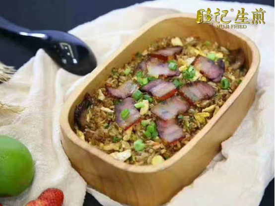 正宗上海生煎“睦記生煎”加盟多少錢？一對加盟夫妻告訴你