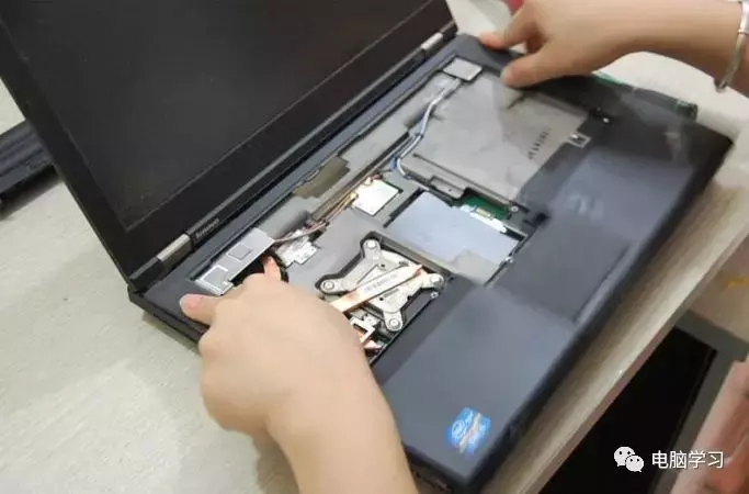 筆記本電腦拆機清灰圖解，大神手把手教你（ThinkPad T430）