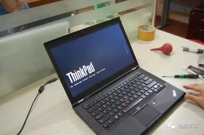 筆記本電腦拆機清灰圖解，大神手把手教你（ThinkPad T430）