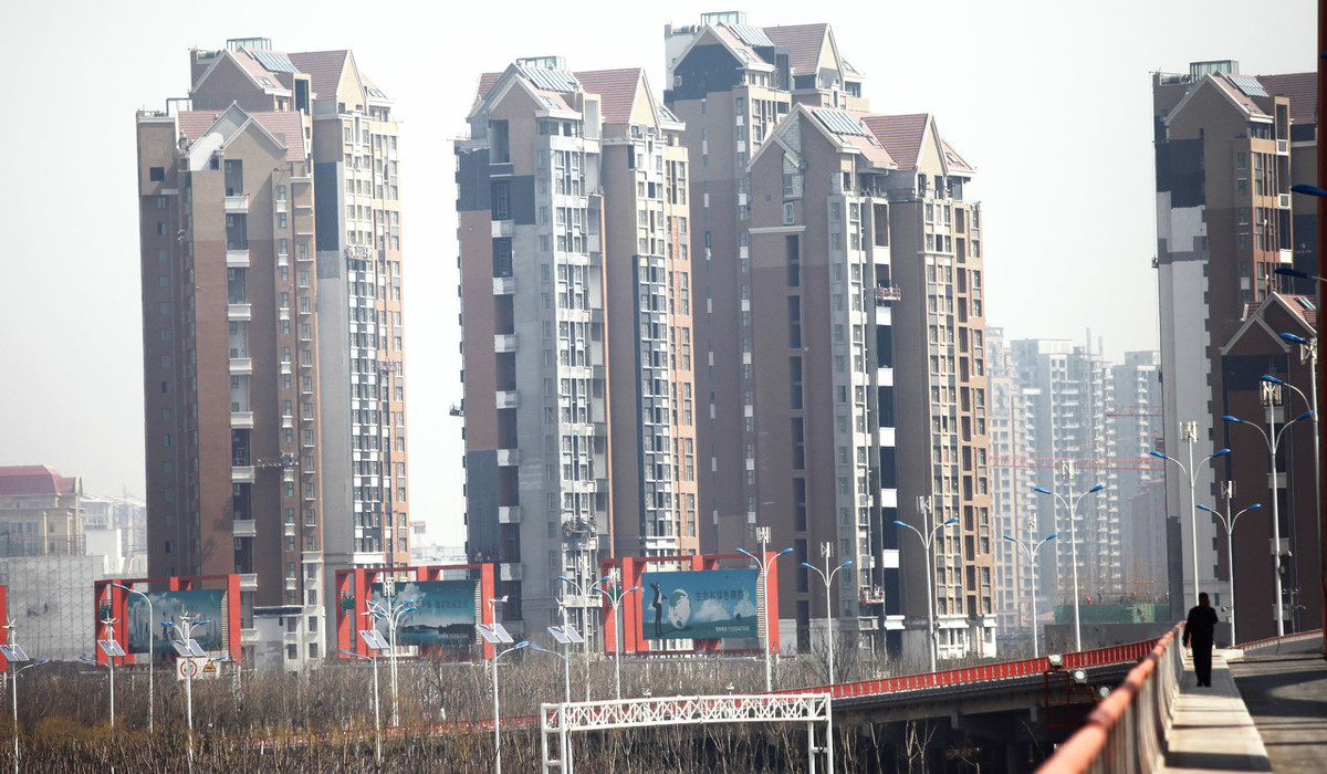 有專家堅持認為房地產還是支柱產業，你能同意嗎？
