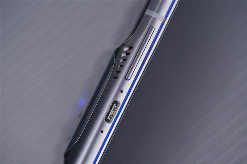 真想做好手機:聯想拯救者電競手機2 Pro又實惠又強勁