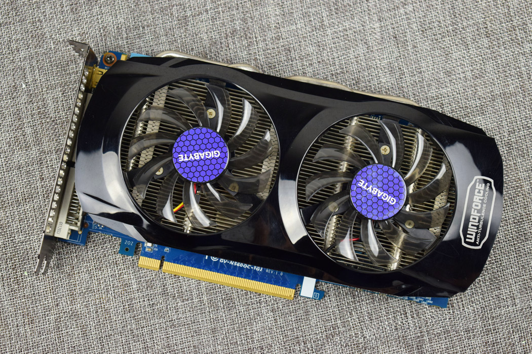 當年它還賣1999，老顯卡GTX560TI死磕新卡測試