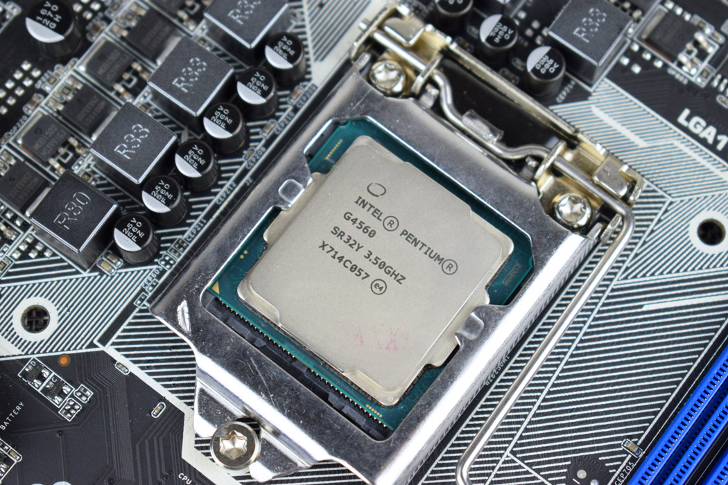 當年它還賣1999，老顯卡GTX560TI死磕新卡測試
