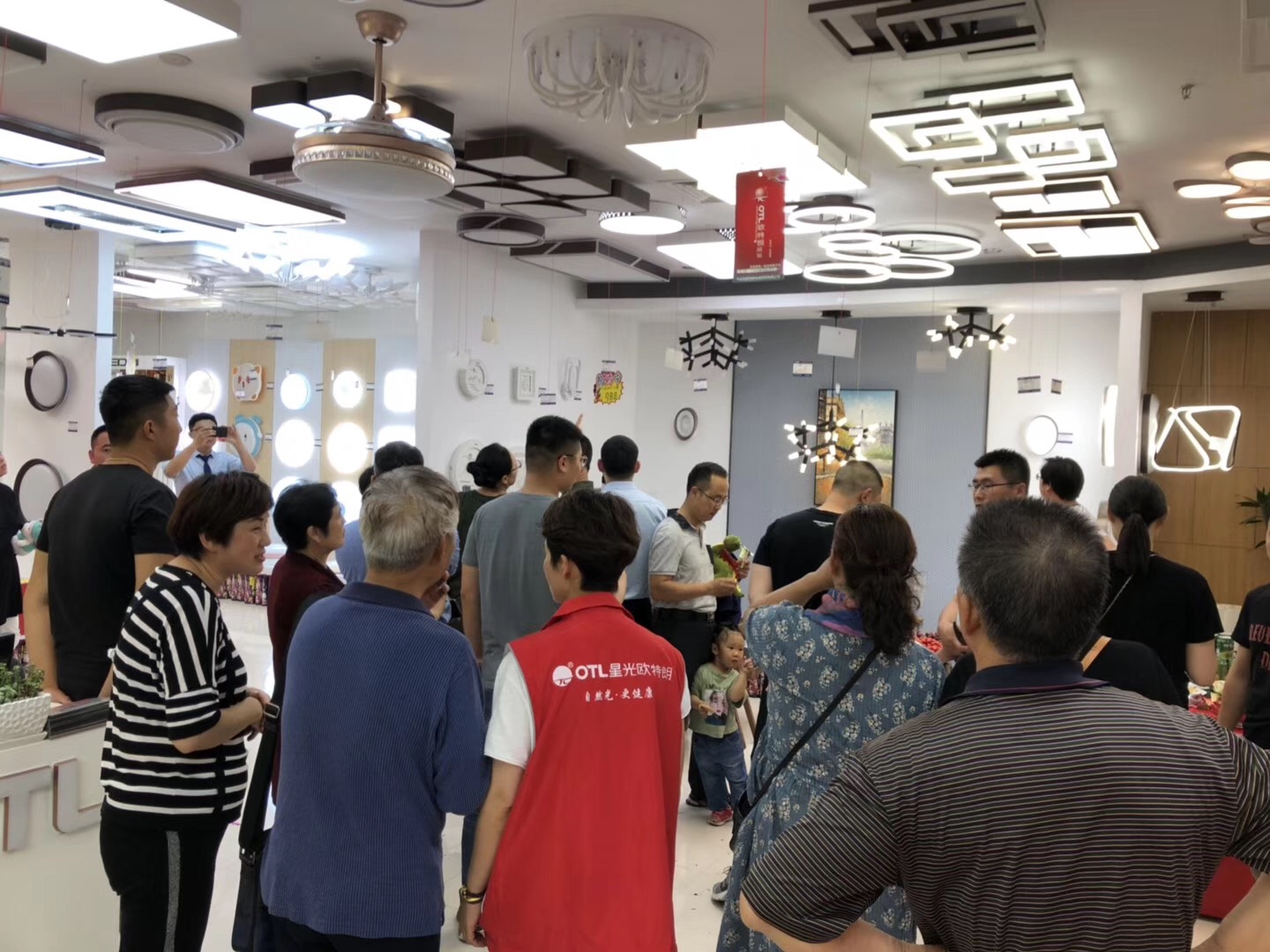 燈具招商加盟未來的發展如何