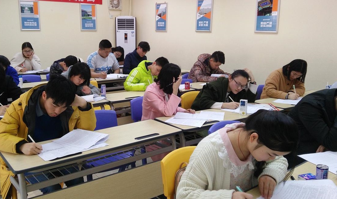 教育培訓機構沒生源怎么辦？三招解決招生問題，顧客源源不斷