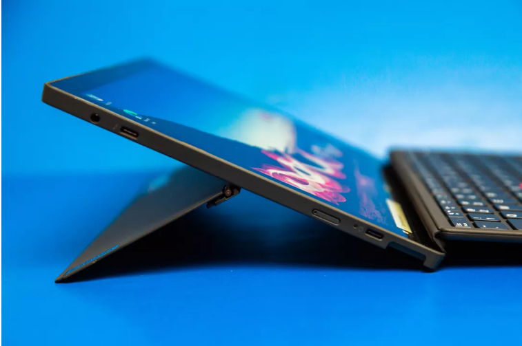 聯想 ThinkPad X12 可拆卸評測:Solid Surface Pro 替代品