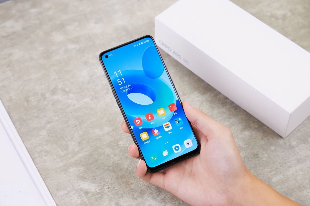 OPPO A95開箱上手：多重越級體驗，1999元到底值不值？