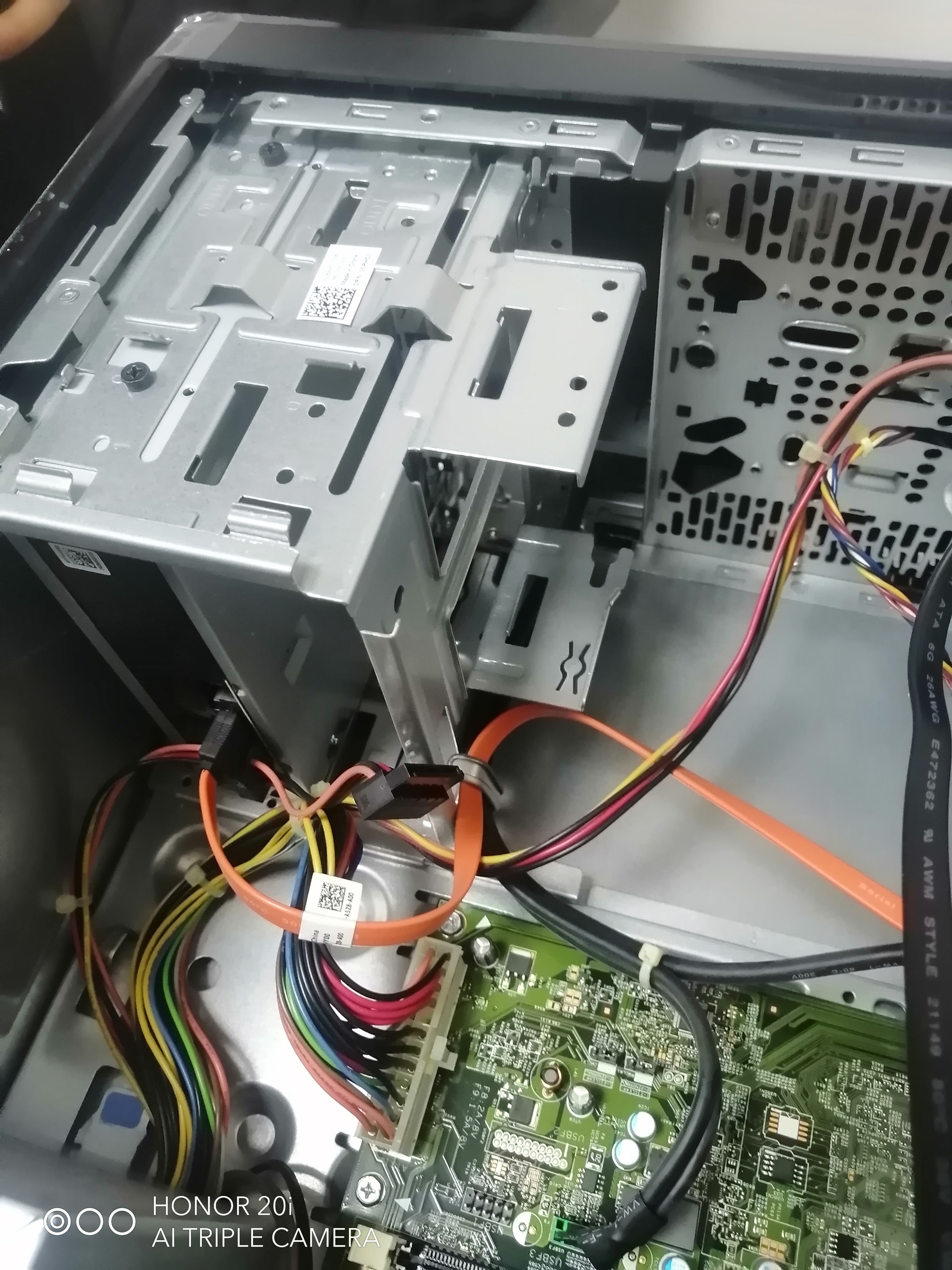主機電腦一直重啟的問題