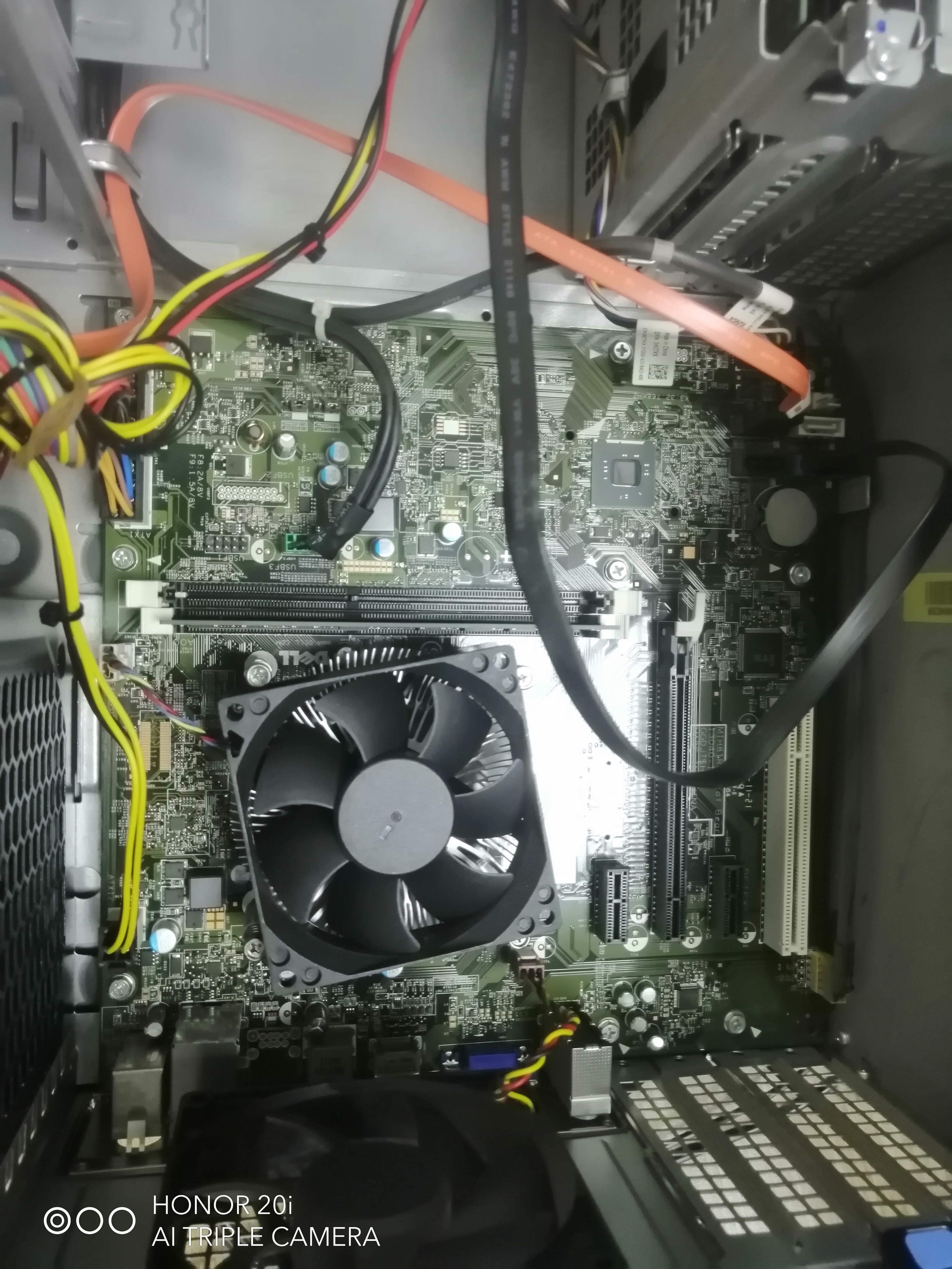 主機電腦一直重啟的問題