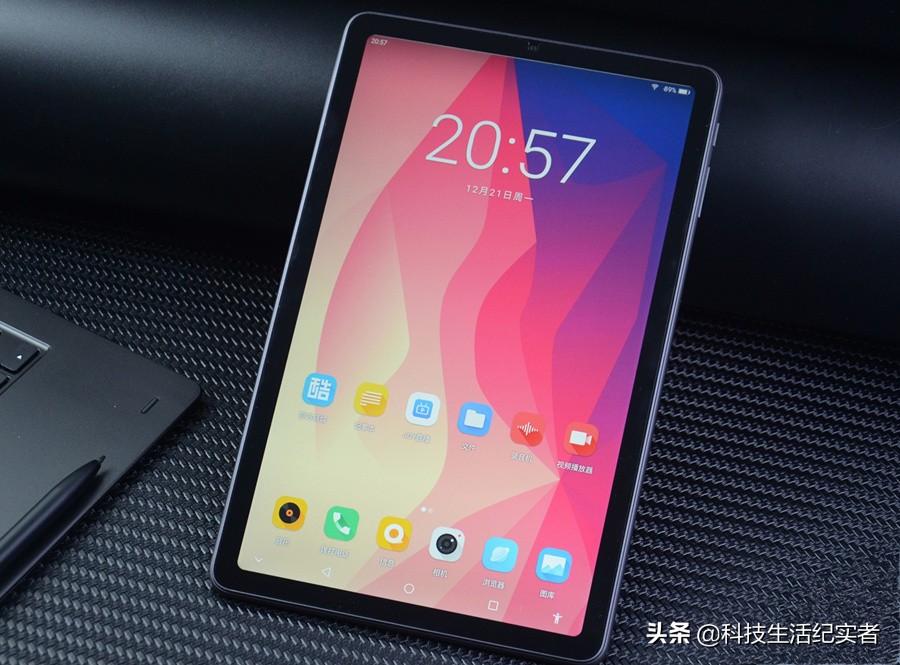 2021年買平板電腦請勿盲目跟風，實用性強，暢玩吃雞游戲就這3款