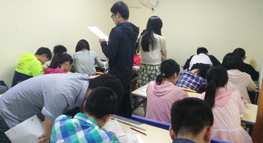 教育培訓機構沒生源怎么辦？三招解決招生問題，顧客源源不斷
