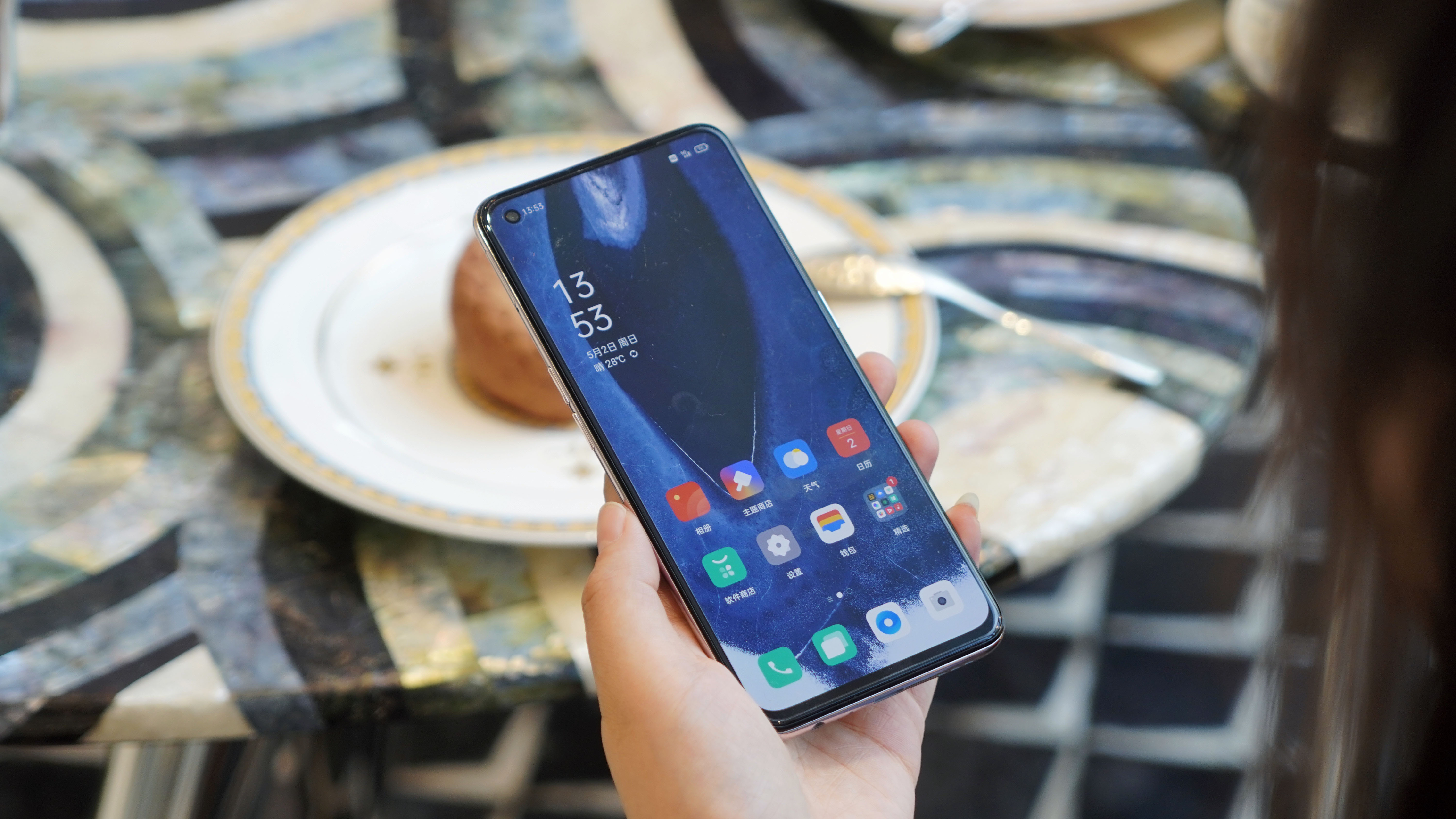 OPPO K9手機如何？上手實測亮點多，充電速度遠超千元級機型